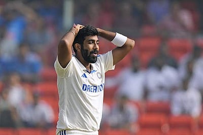 இங்கிலாந்து பேட்ஸ்மேனுக்கு இடையூறு செய்த பும்ரா; கண்டித்த ஐசிசி!