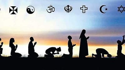 கடவுளை நம்பமாட்டோம்: மக்களை உறுதிமொழி ஏற்கவைத்த தலைமை ஆசிரியர் கைது!