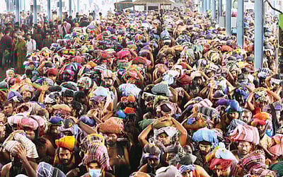 சபரிமலையில் முழு வீச்சில் ஏற்பாடுகள்: திருவாங்கூா் தேவஸ்வம் வாரியம் தகவல்