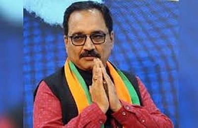 அரவிந்த் கேஜரிவால் ஒரு சா்வாதிகார முதல்வா்: தில்லி பாஜக தலைவா் வீரேந்திர சச்தேவா விமா்சனம்