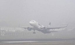 சென்னையில் கடும் பனிமூட்டம்: திருப்பி விடப்பட்ட விமானங்கள்!