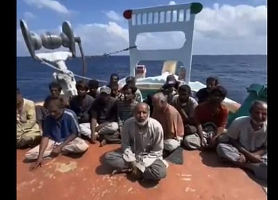 சோமாலிய கொள்ளையர்களிடமிருந்து மீட்ட இந்திய கடற்படைக்கு நன்றி!