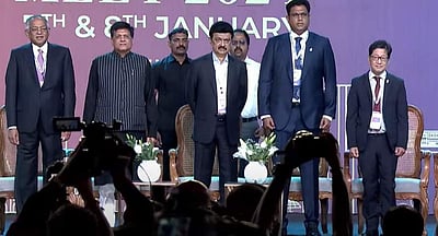 உலக முதலீட்டாளா்கள் மாநாடு: முதல்வர் மு.க. ஸ்டாலின் தொடக்கிவைத்தார்!