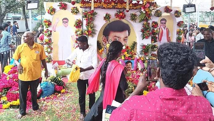 விஜயகாந்த் நினைவிடத்திலும் வயிறார உணவு!