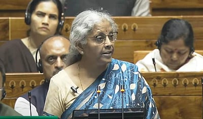 சூரிய ஒளி மூலம் மின்சாரம் பெறும் வீடுகள்: 300 யூனிட் மின்சாரம் இலவசம்!