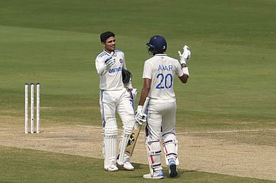 2-வது டெஸ்ட்: இங்கிலாந்துக்கு 399 ரன்கள் இலக்கு நிர்ணயித்த இந்திய அணி!