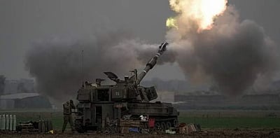 யேமனில் ஹௌதி நிலைகள் மீது அமெரிக்க - பிரிட்டன் படைகள் குண்டுவீச்சு