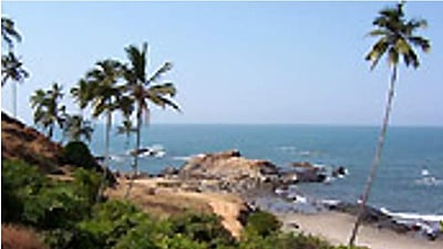 கோவாவில் ஆங்கிலத்தில் பேசி அசத்தும் வளையல் விற்கும் பெண்