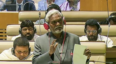 நம்பிக்கை வாக்கெடுப்பில் சம்பயி சோரன் வெற்றி!