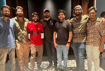 அயலான் வெற்றியைக் கொண்டாடிய படக்குழு!