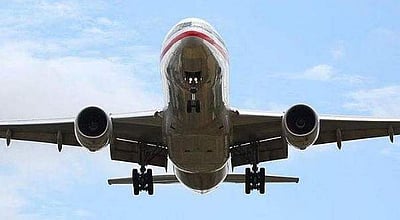 விமானம் மோதி உயிரிழந்த பணியாளர்!