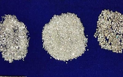 சென்னை விமான நிலையத்தில் ரூ.2.33 கோடி மதிப்புள்ள வைரக் கற்கள் பறிமுதல்