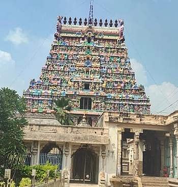 மேலக் கோபுரம்