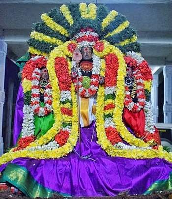 வள்ளி தெய்வாணையுடன் சுப்பிரமணியர்