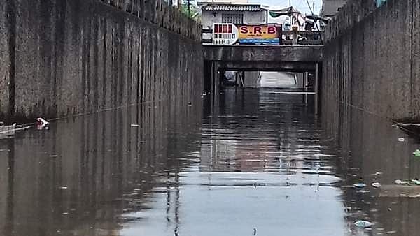 விழுப்புரம் இந்திரா நகர் ரயில்வே தரைப்பாலம்