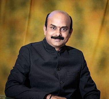 தமிழ்நாடு சிறுமற்றும் குறுந்தொழில் சங்கத்தின் இணைச் செயலாளா் தென்னிந்திய சிறு மற்றும் குறுந்தொழில் சங்கத்தின் துணைத் தலைவா் வெற்றி.ஞானசேகரன்