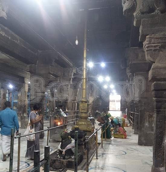 கோயில் கொடிமரம்