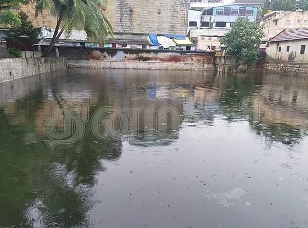 நாகநாதசுவாமி திருக்கோயில் - தலத் தீர்த்தம் - சிவகங்கைத் தீர்த்தம்