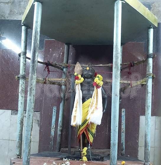 பழநி தண்டாயுதபாணி சுவாமி சன்னதி