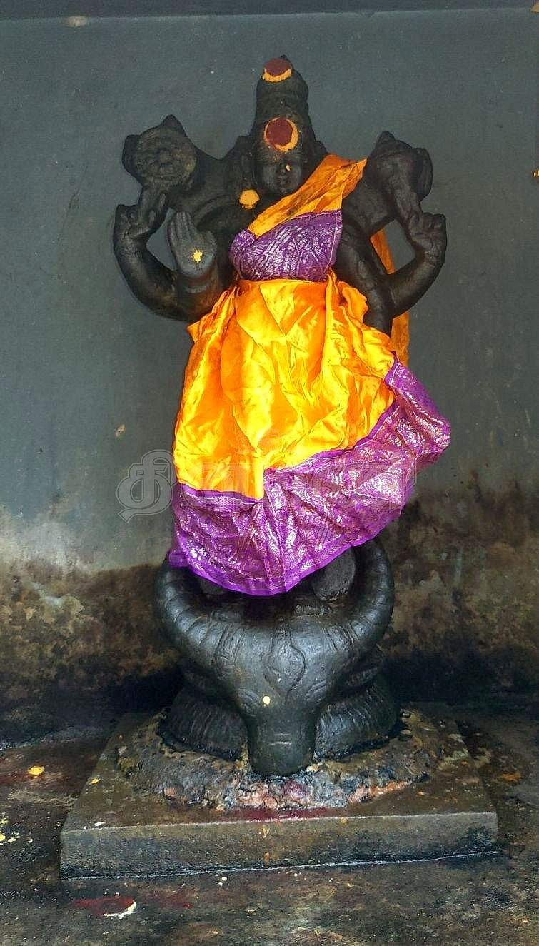 தேவக்கோட்டத்தின் வடக்குத்திசையில் எழுந்தருளிய துர்க்கை அம்மன்