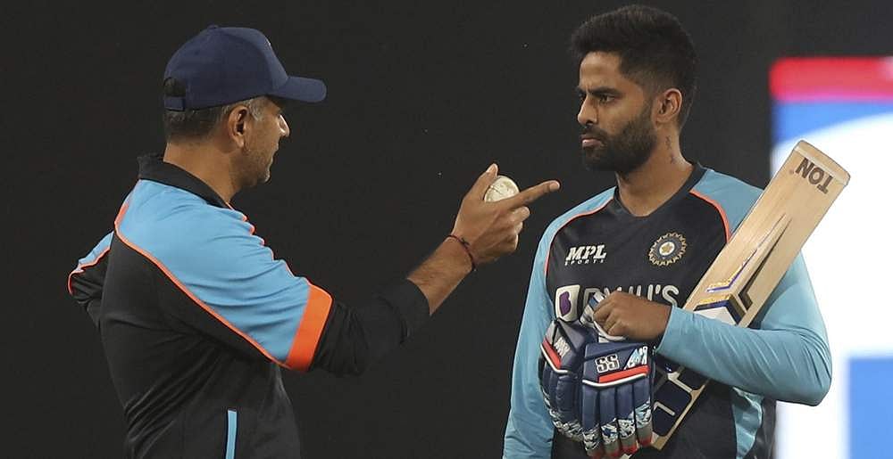 டிராவிட் - சூர்யகுமார் யாதவ்