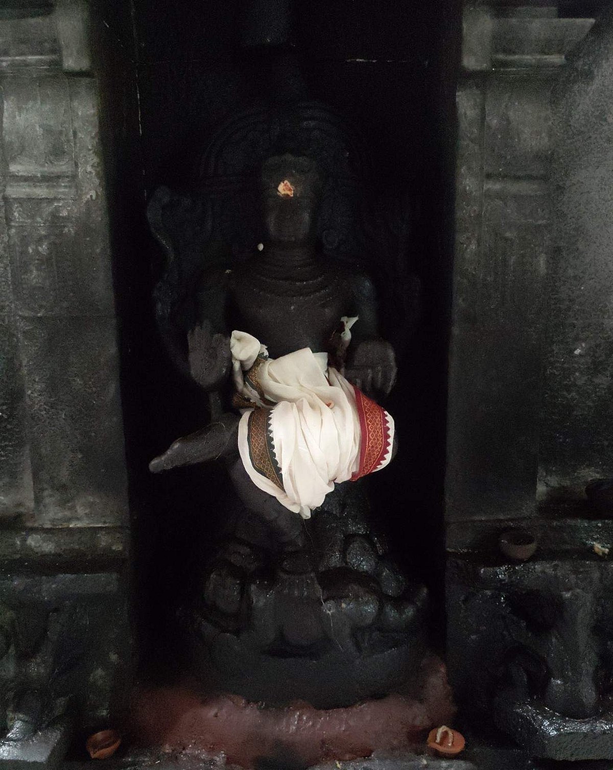  சிறப்பு வாய்ந்த பாத தரிசன தட்சிணாமூர்த்தி   