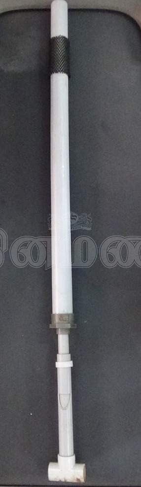 2. உரமிடும் கருவி.