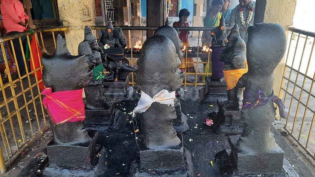 கோயிலில் அமைக்கப்பட்டுள்ள நவக்கிரகம்