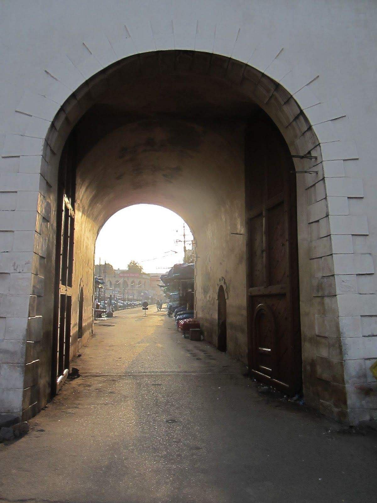 திருச்சி மெயின் கார்டு கேட்