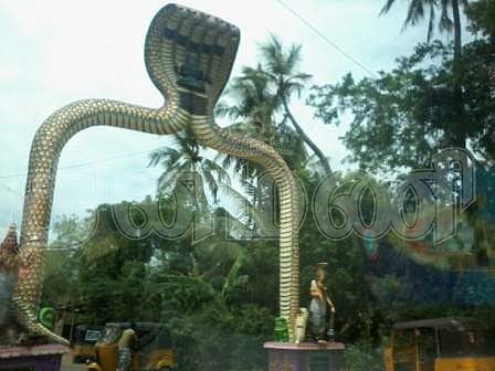 கற்கத்தியில் உள்ள ராகு கேது வளைவு