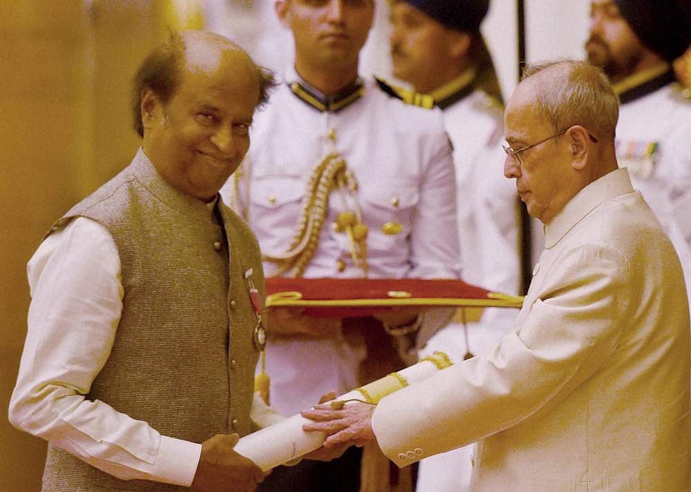 பத்ம விபூஷன் விருது பெறுகிறார்.