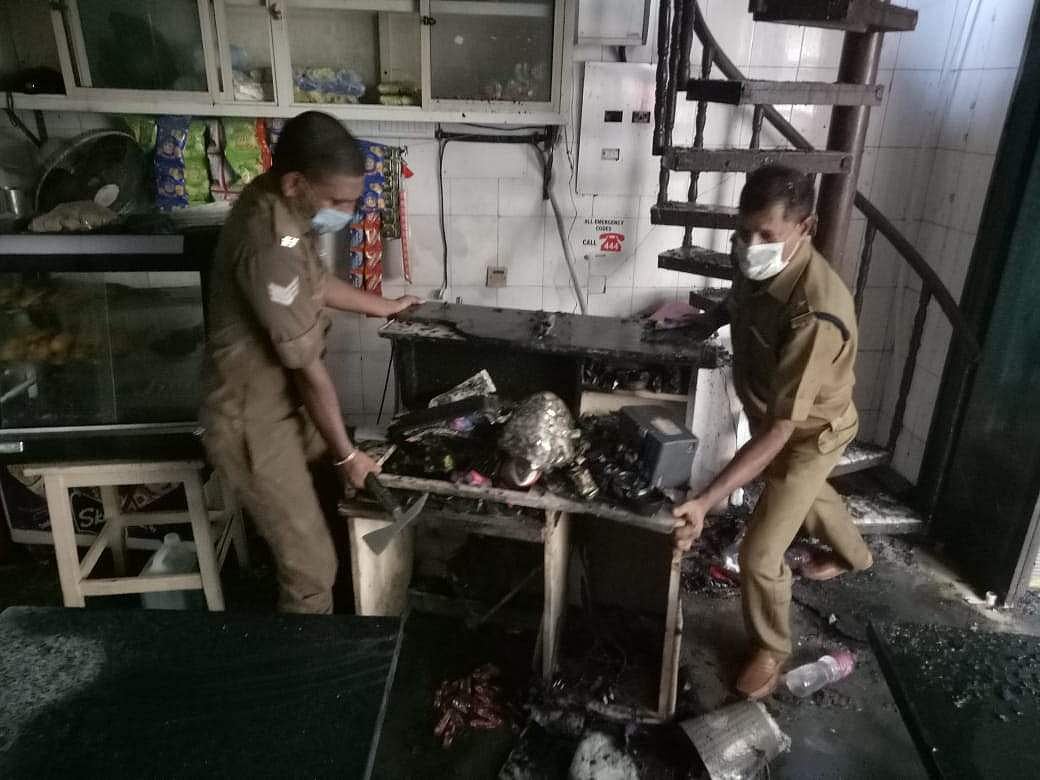 மருத்துவமனை உணவகத்தில் ஏற்பட்ட தீ விபத்து