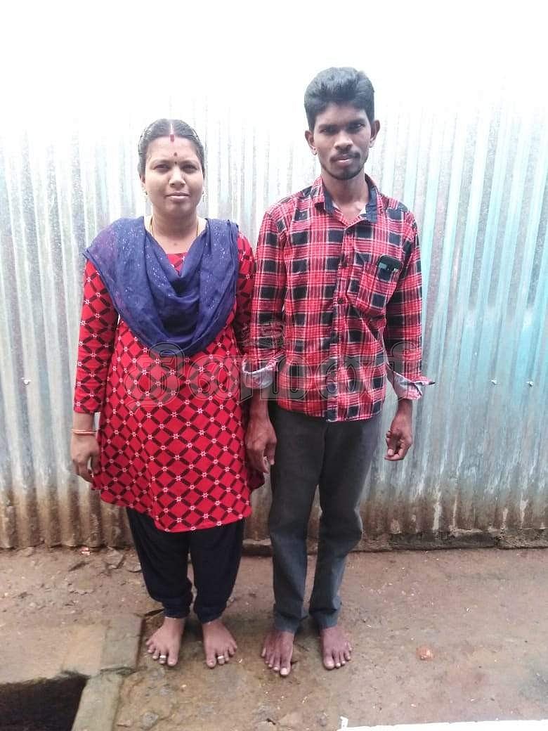 கணவர் வெங்கடேஷுடன் தனம்