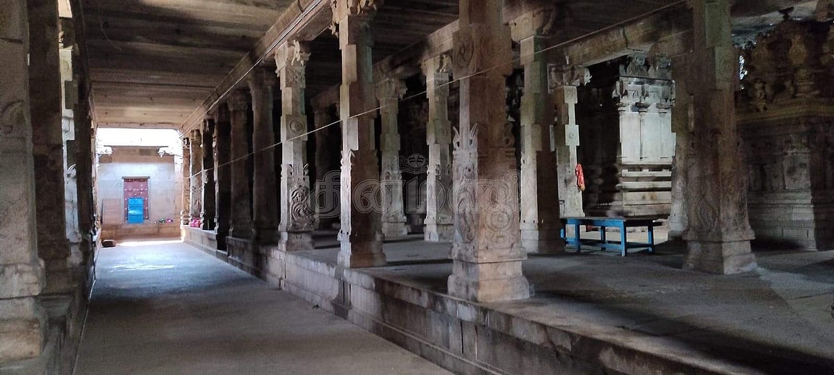 உள் பிரகாரம்