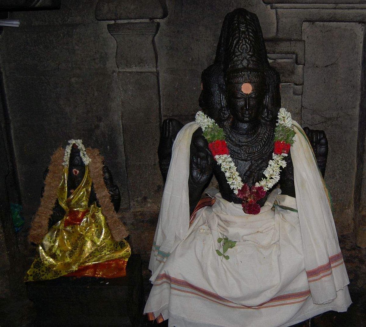 சரஸ்வதியுடன் பிரம்மா