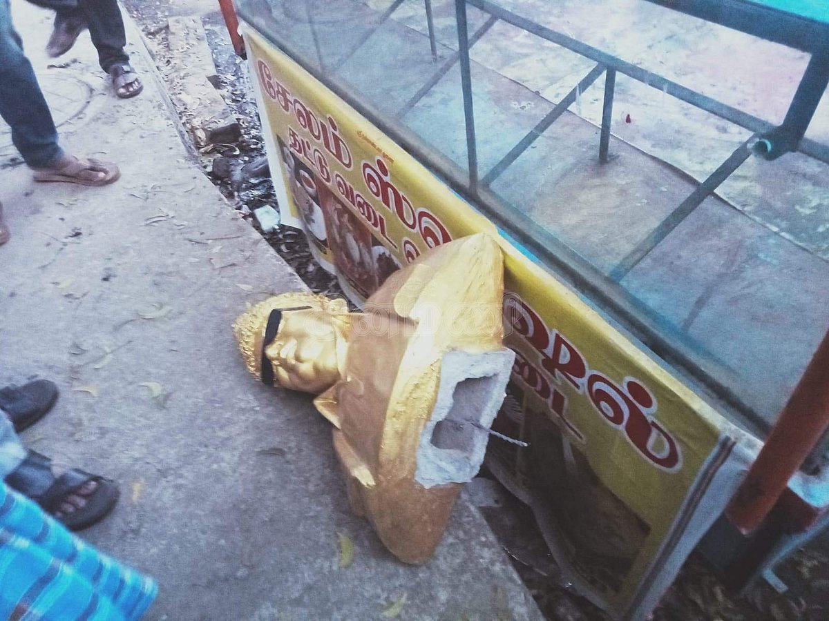 மீட்கப்பட்ட எம்ஜிஆர் சிலை.