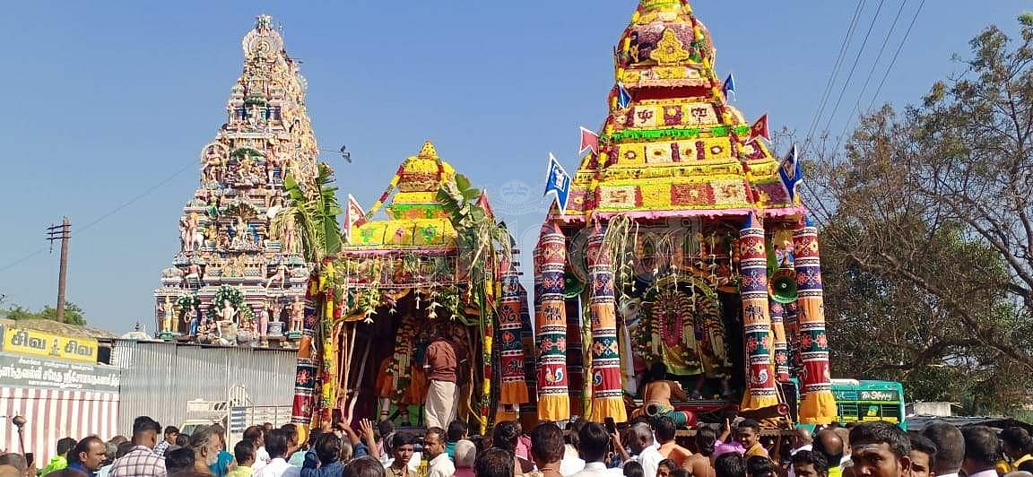 மானாமதுரை ஆனந்தவல்லி அம்மன் சோமநாதர் சுவாமி கோயிலில் மார்கழி அஷ்டமி சப்பரத்தேர் பவனி