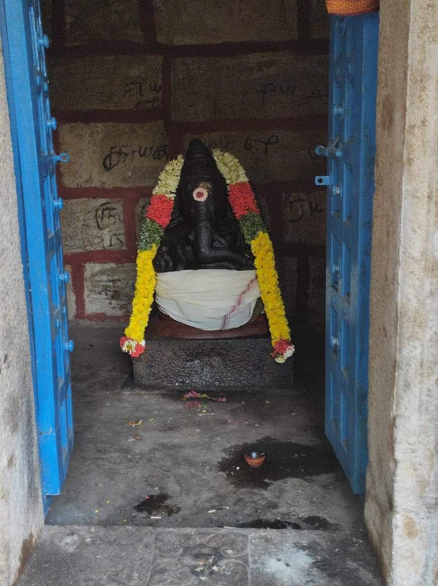 <strong> நிருருதி விநாயகர் </strong>