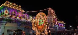 சமயபுரம் மாரியம்மன் கோயில் ராஜகோபுர முன் மண்டபம் இடிக்கும் பணி தொடக்கம்
