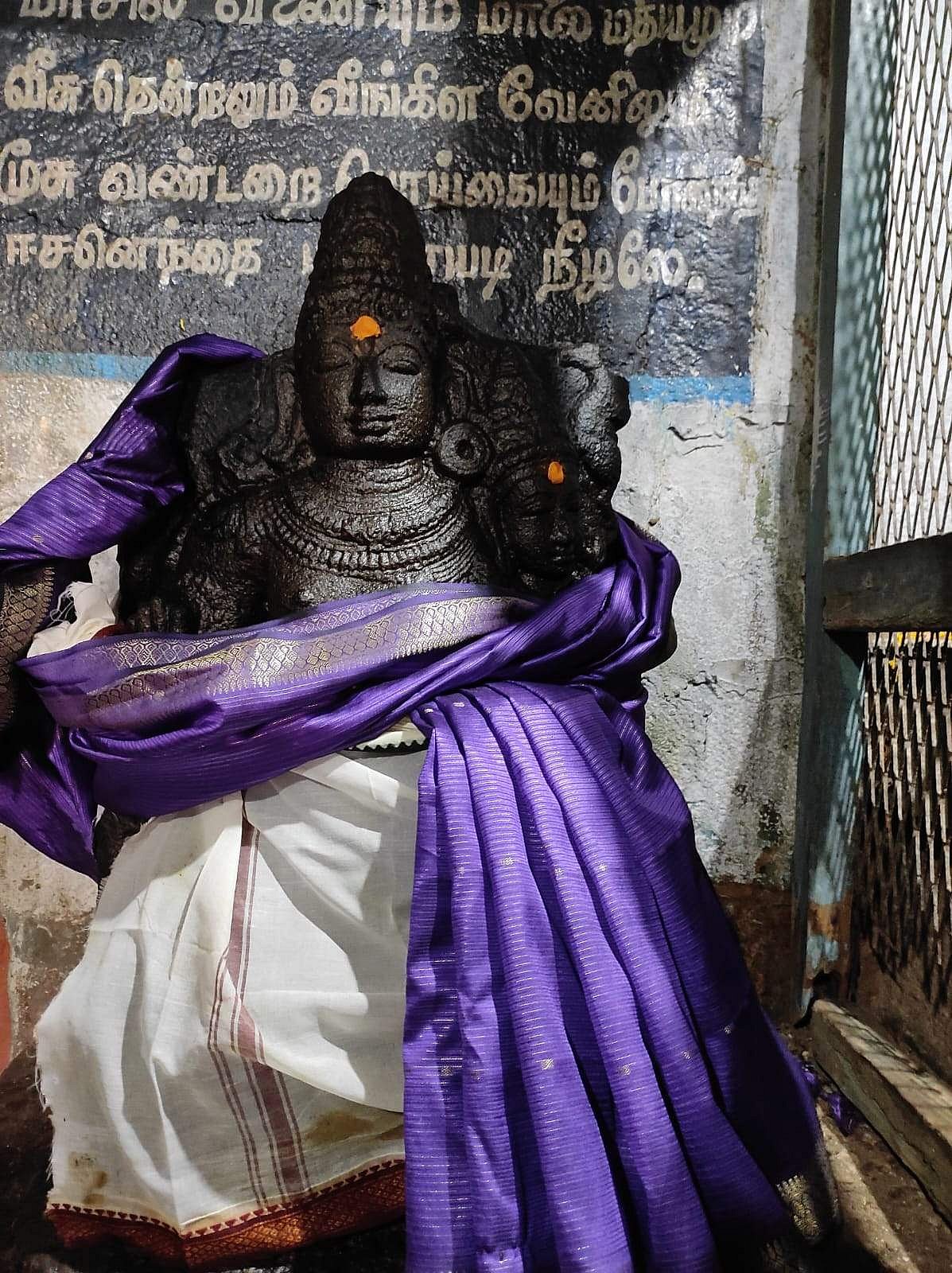 <strong>அருள்மிகு ஆனந்தவல்லி அம்மன் உடனுறை ரவீசுவரர் சுவாமி</strong>