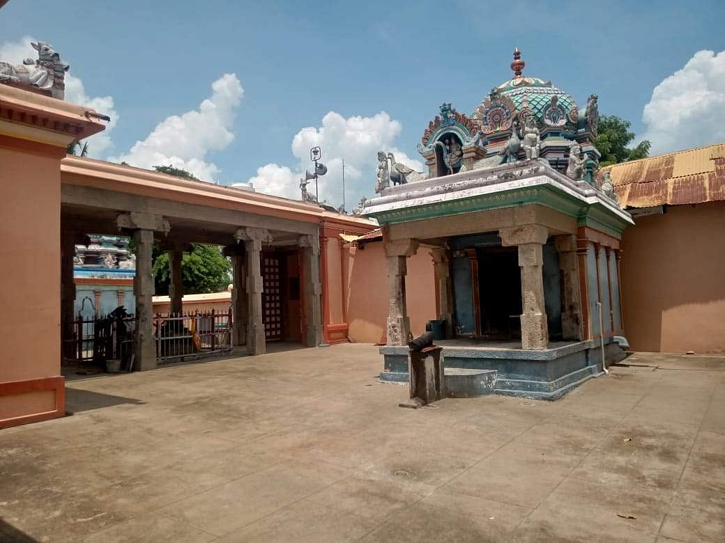 <strong>நந்தியெம்பெருமான்</strong>