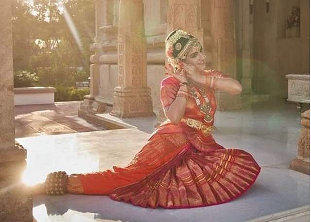 அரங்கேற்ற பயிற்சியில் ராதிகா