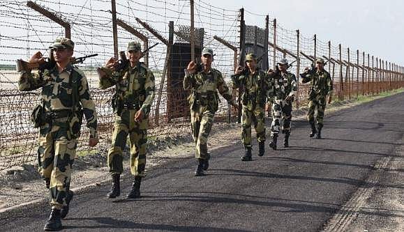 எல்லை பாதுகாப்பு படையினர்