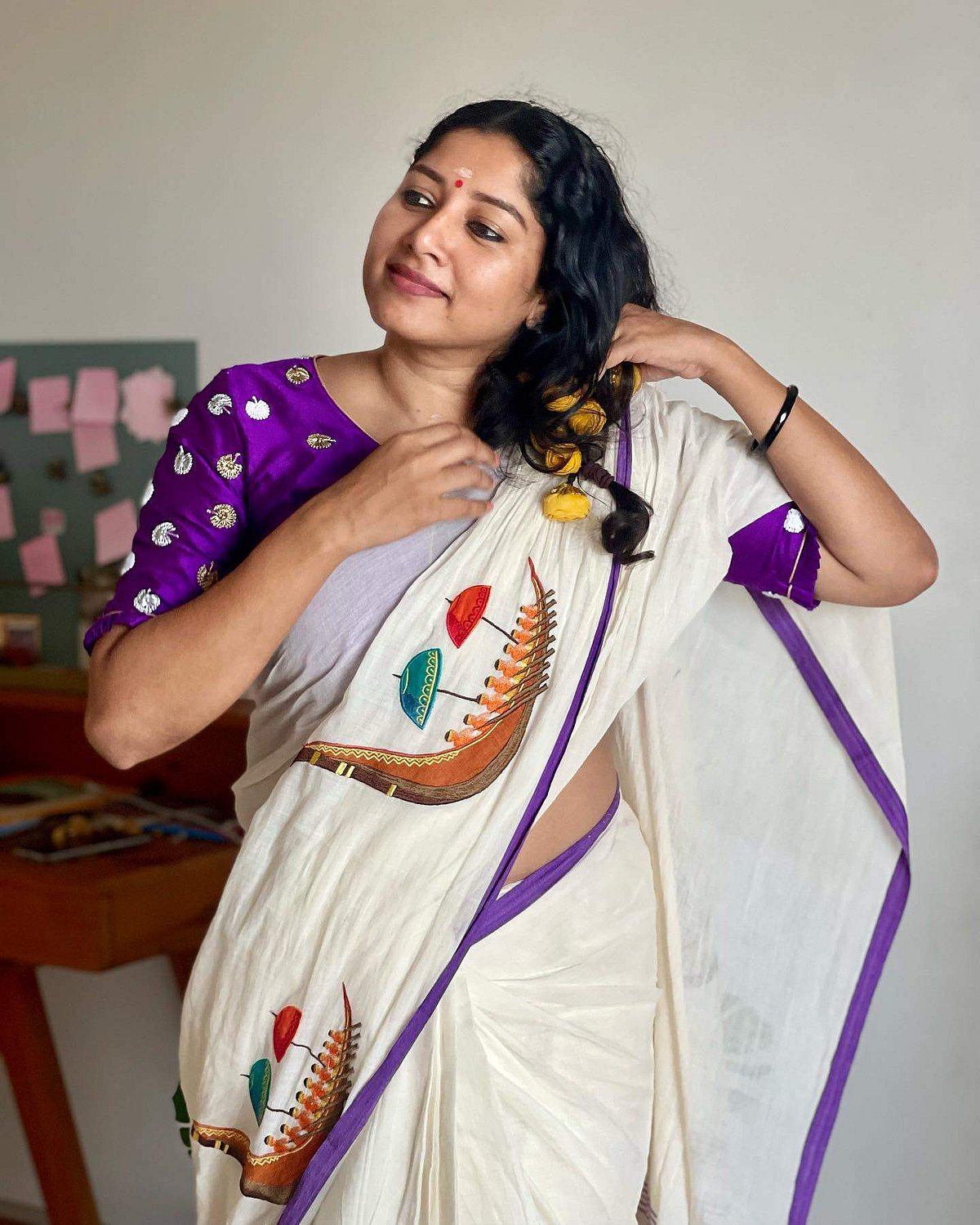 படம்: இன்ஸ்டாகிராம் | அனுமோல்