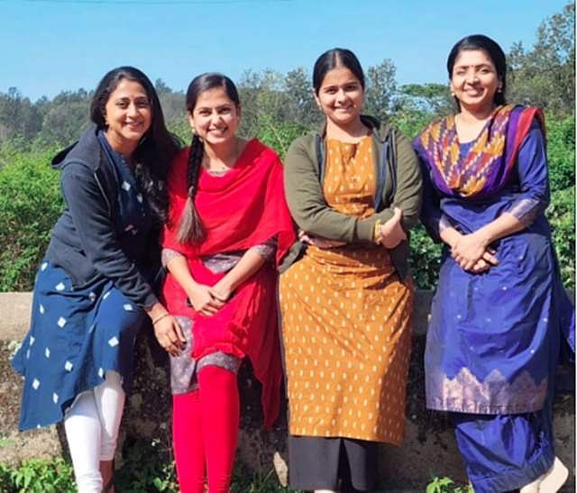 எதிர்நீச்சல் தொடர் முதன்மை நடிகைகள்