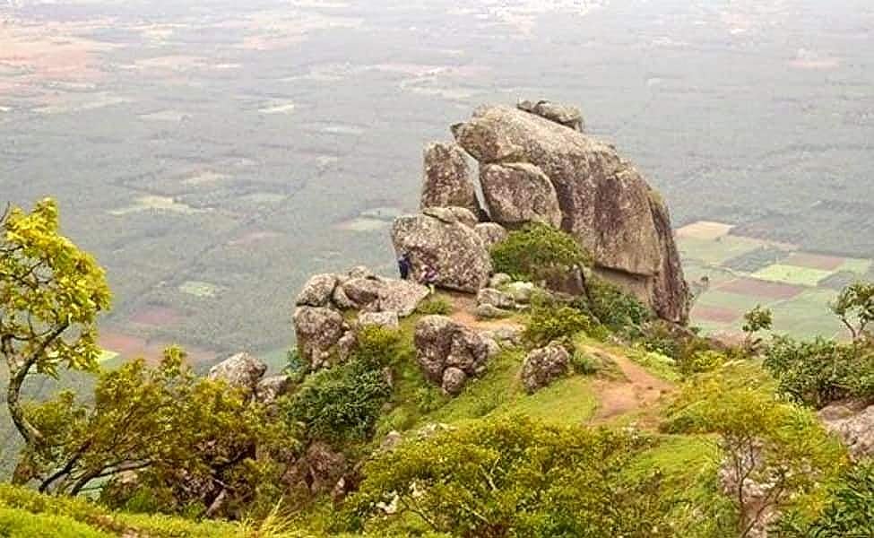 ராமன் கால் பட்ட மலை உச்சி மேடு