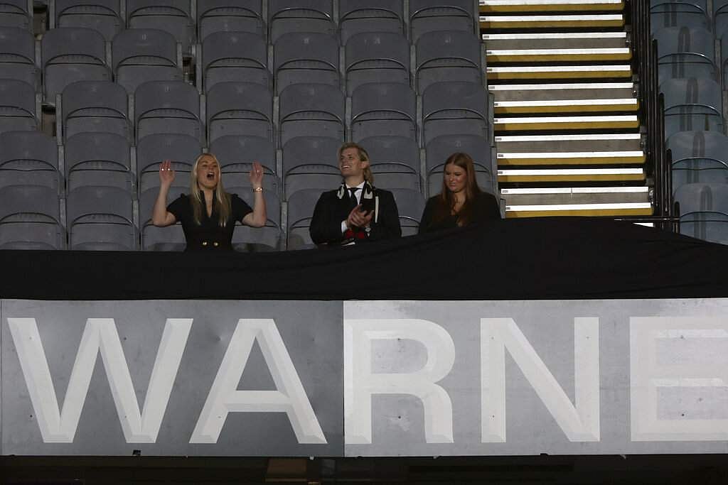 மெல்போர்ன் மைதானத்தில் ஷேன் வார்ன் ஸ்டாண்ட்