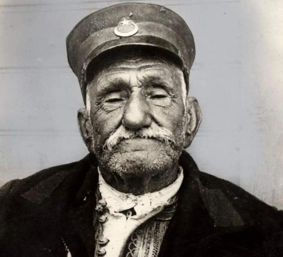 ஸாரா ஆகா