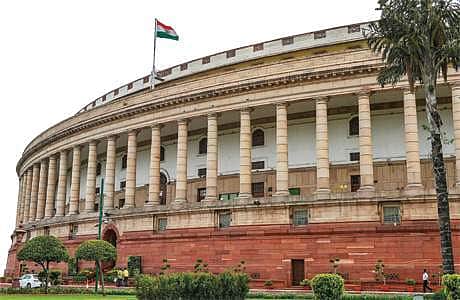 மக்களவையின் முதல் கூட்டத் தொடர் தொடங்கியது! செய்திகள் உடனுக்குடன்!!