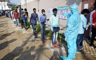 அச்சுறுத்தும் கரோனா : லைவ் அப்டேட்ஸ்